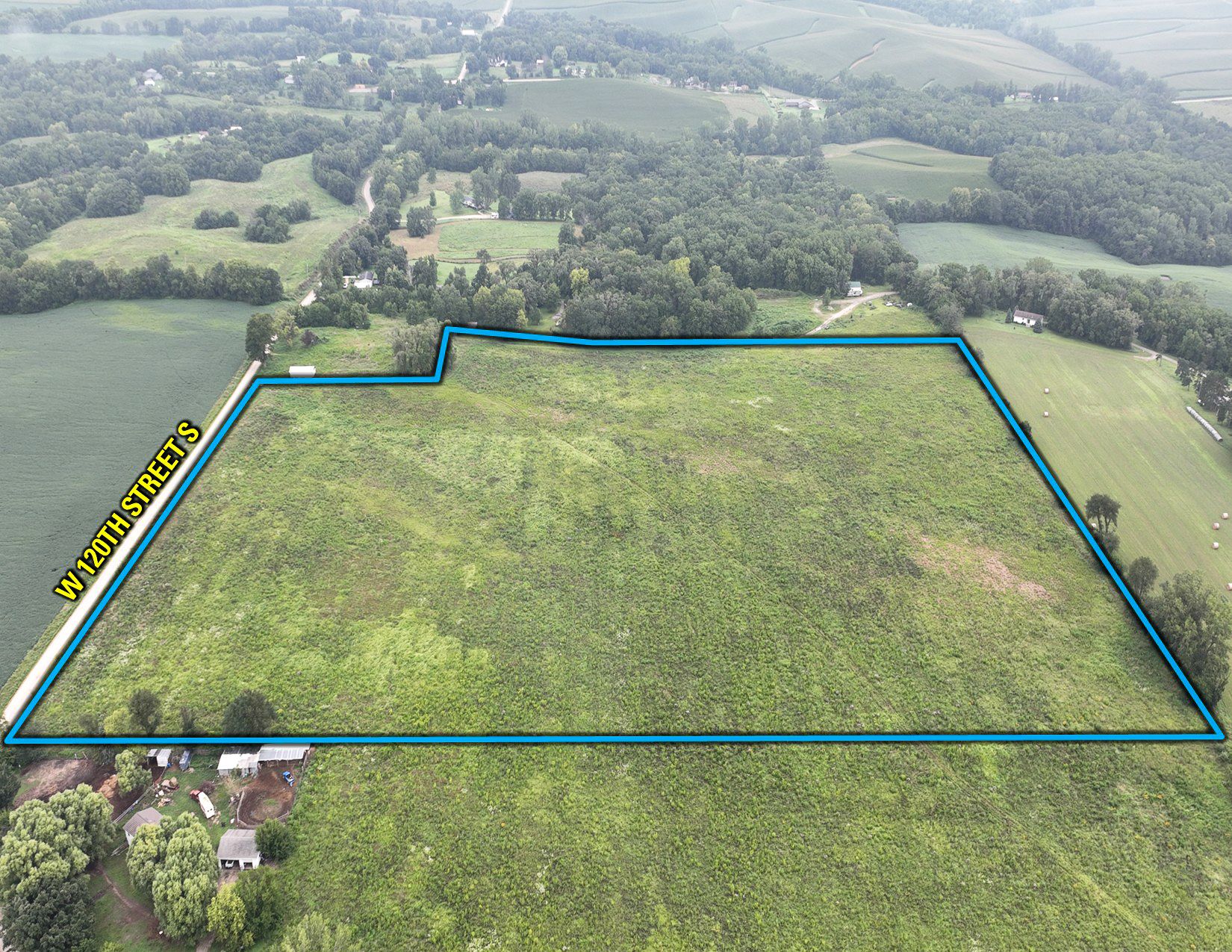 Listing Photo: Drone Outline S Updated